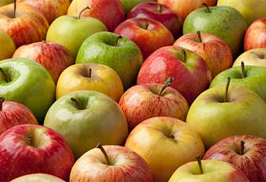 Las manzanas son unos de los rellenos más comunes para el strudel.