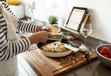 Cocinar en casa siguiendo receta