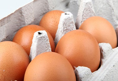 Ingredientes que no pueden faltar en la refrigeradora huevos