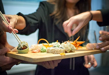 La comida asiática aparece en varias películas de cocina.