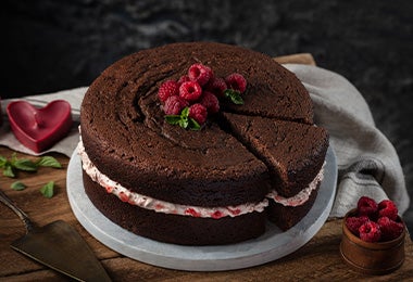 Un pastel de chocolate, un postre perfecto para el 14 de febrero.