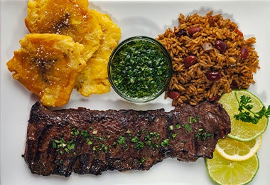 Arroz con frejoles, carne y plátano, recetas con frejoles