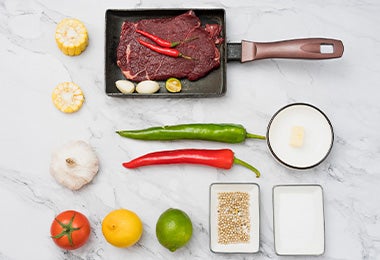 Filete crudo para cocinar a la plancha, una comida fácil de hacer