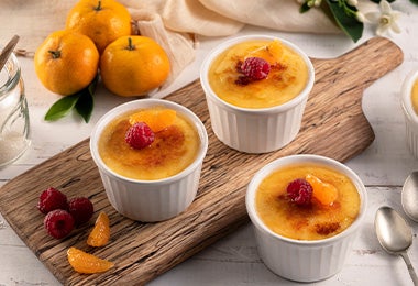 Crème brûlée con naranja y frambuesa