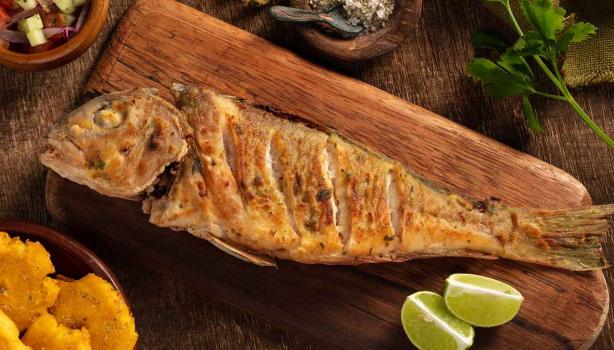 Receta con pescado frito para consumir en cuaresma