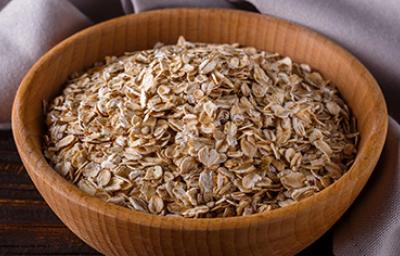 Las recetas con avena pueden ser en su variedad cruda o en hojuelas