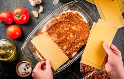 Canelones con salsa bechamel Canelones con salsa bechamel