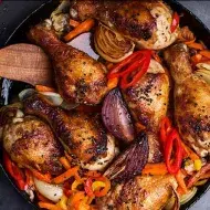 Preparación con muslos de pollo