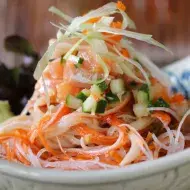 El ceviche es un plato típico peruano muy popular.