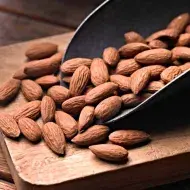Las almendras y los otros frutos secos son alimentos no perecederos.