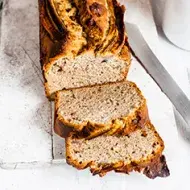 Pan sin gluten cortado en tajadas