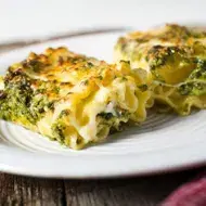 Lasaña con un tipo de pesto clásico, el genovés