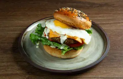 Hamburguesa Royal de Quinua Hamburguesa Royal de Quinua
