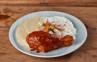 Pollada con Pallares y Zarza Criolla Pollada con Pallares y Zarza Criolla