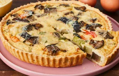 Quiche de zucchini, berenjena y pimiento