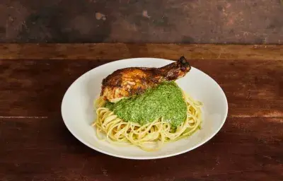 Tallarines Verdes con Maggi Brasa Tallarines Verdes con Maggi Brasa