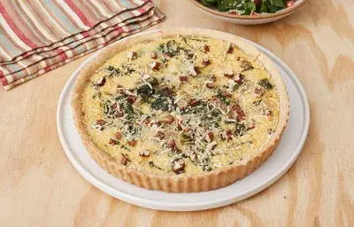 Quiche de Espinaca, alcachofas y pecanas Quiche de Espinaca, alcachofas y pecanas