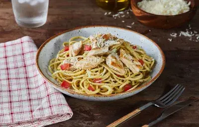 Spaghetti al Naturísimo Spaghetti al Naturísimo
