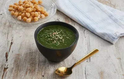Crema de Espinaca y Garbanzos Crema de Espinaca y Garbanzos