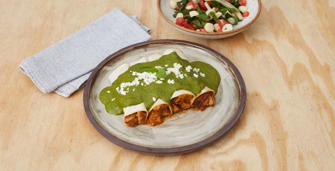 Canelones de asado en salsa verde