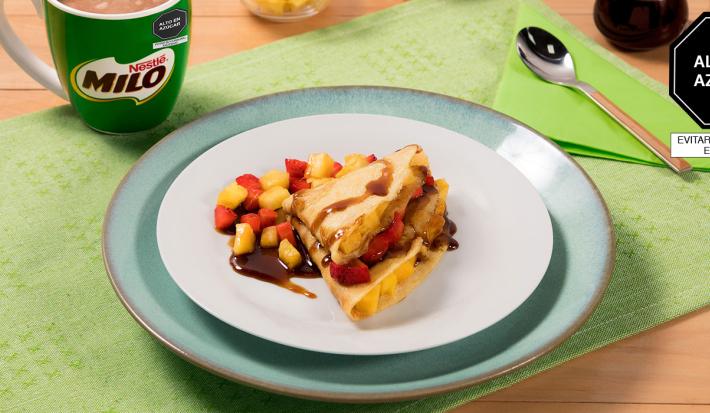 Crepes de Fruta y Miel de Chancaca